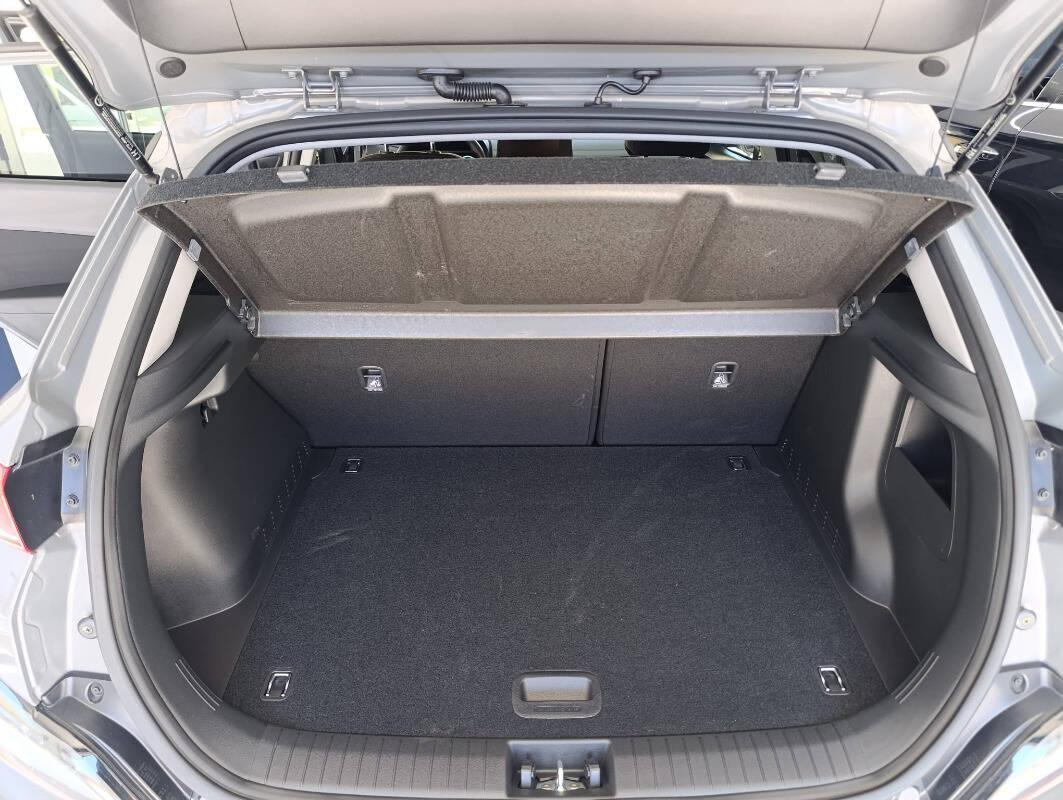 Hyundai Kona 1.6 gdi hev Xline 2wd 141cv dct FINANZIABILE