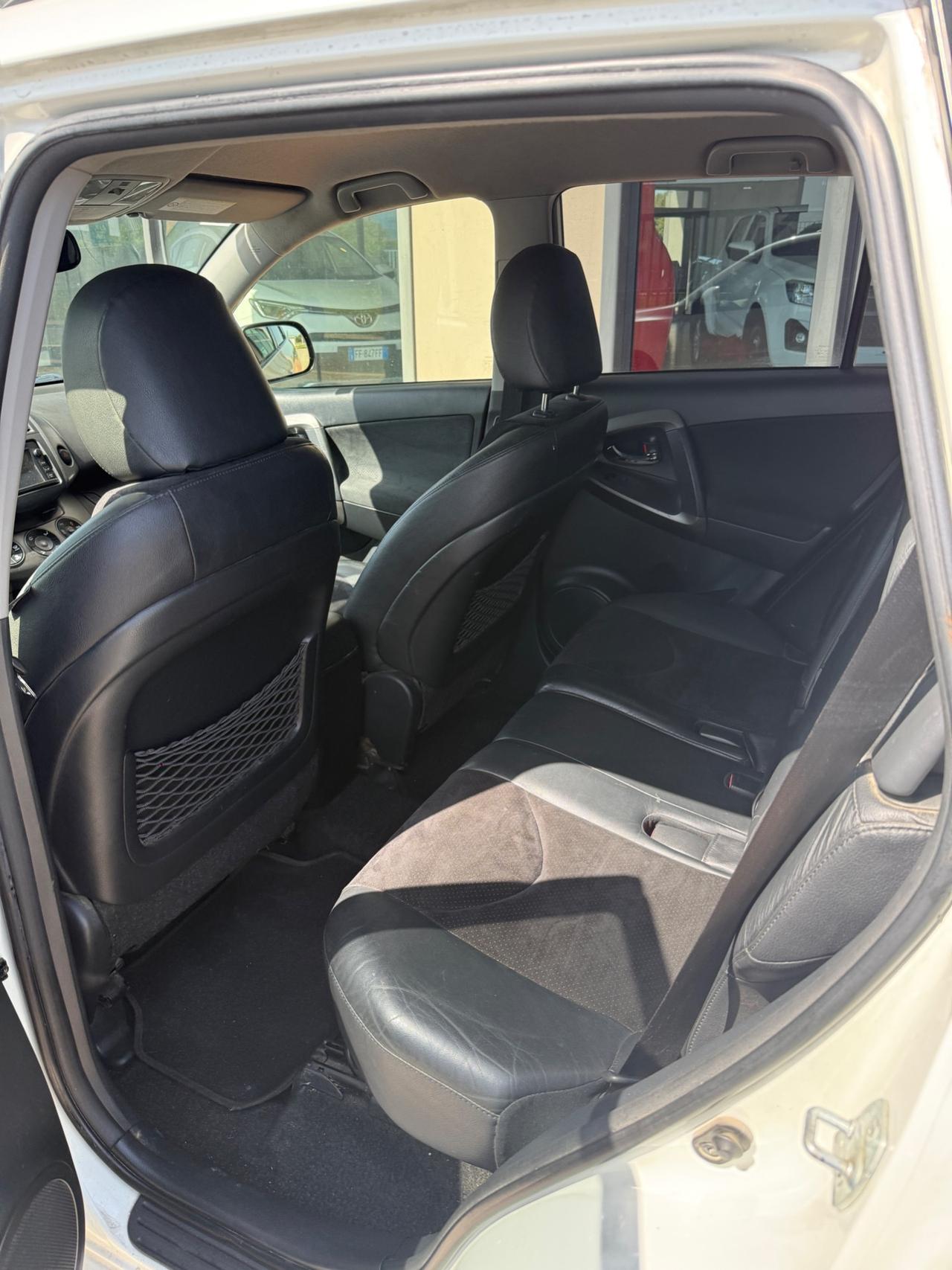 Toyota RAV 4 RAV4 2.2 D-4D 150 CV Lounge my12"