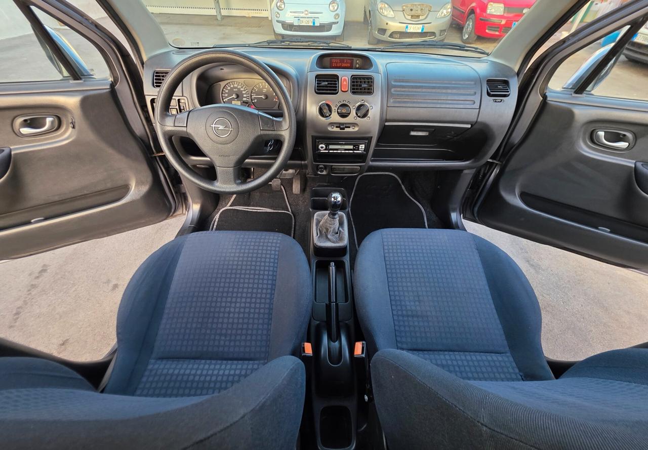 Opel Agila 1.2 16V Enjoy