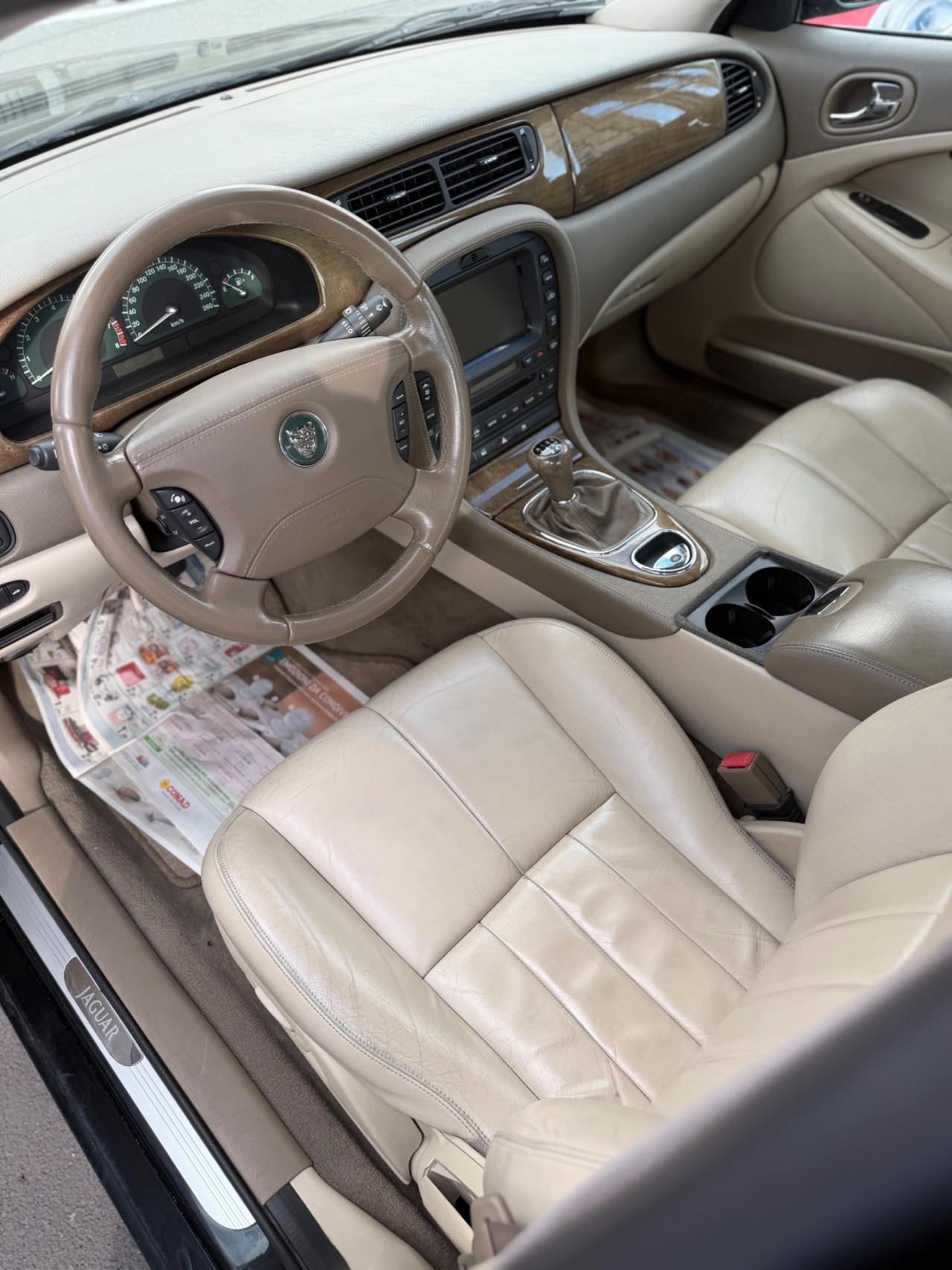 Jaguar S-Type 2.5 V6 cat Executive