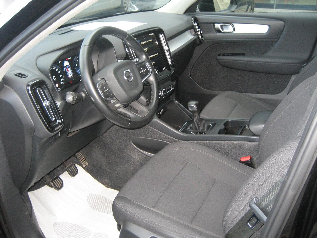 Volvo XC40 T2 Momentum