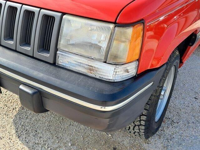 JEEP GRAND CHEROKEE ZJ 4.0 L6 4X4 -ASI TARGA ORO