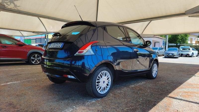 Lancia Ypsilon 1.2 69cv Silver