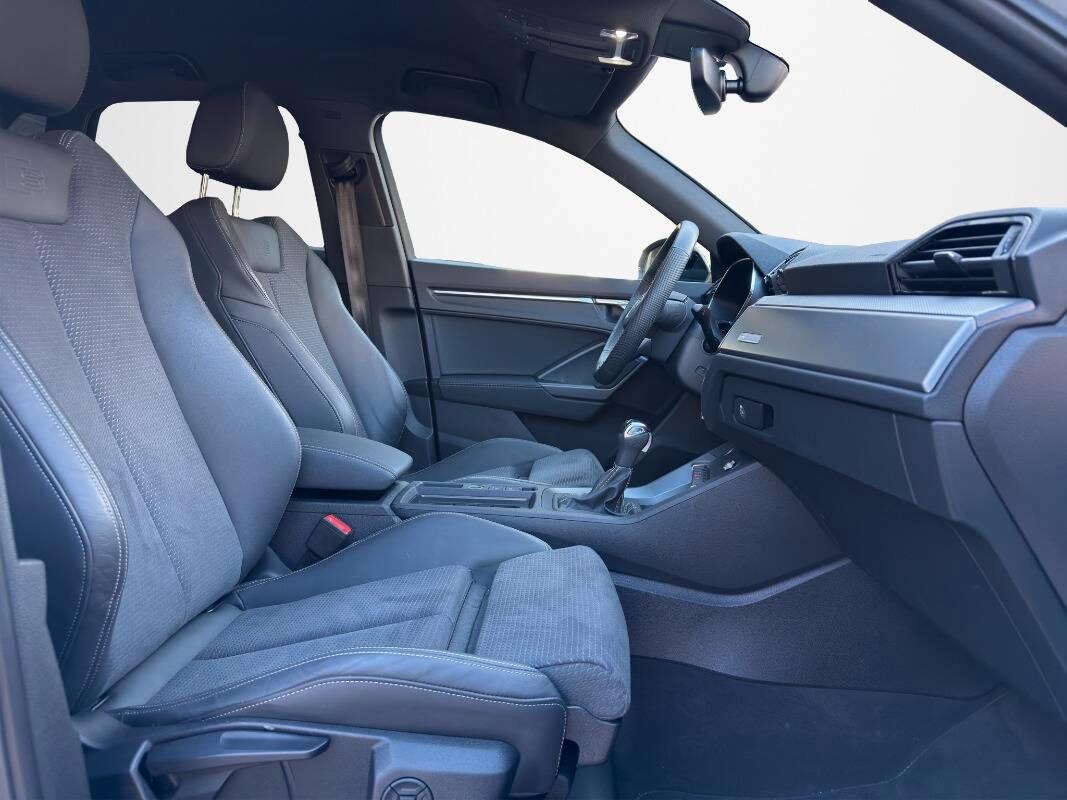 Audi Q3 35 2.0 tdi S line edition s-tronic