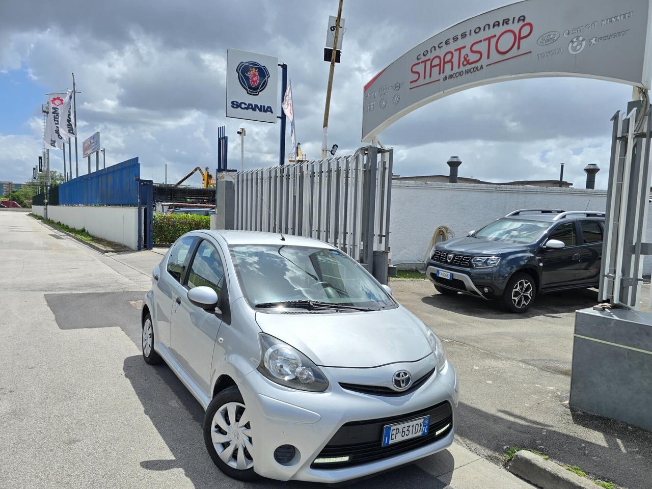 Toyota Aygo 1.0 12V VVT-i 5 porte Lounge Connect