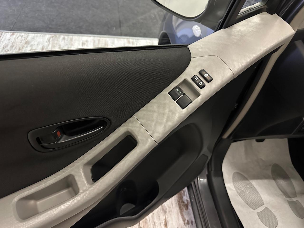 Toyota Yaris 1.0 Benzina 5 porte Ok Neopatentati