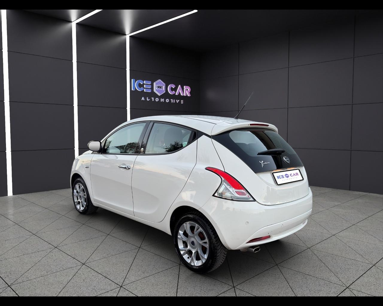 LANCIA Ypsilon 3ª serie - Ypsilon 1.2 69 CV 5 porte GPL Ecochic Elefantino Blu