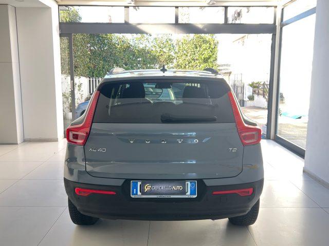 VOLVO XC40 T2 Geartronic Momentum Core
