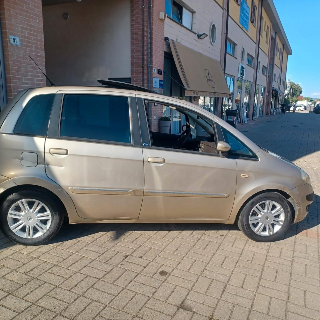 TETTO APRIBILE MUSA 1.3 MJTD MOTORE OTTIMO