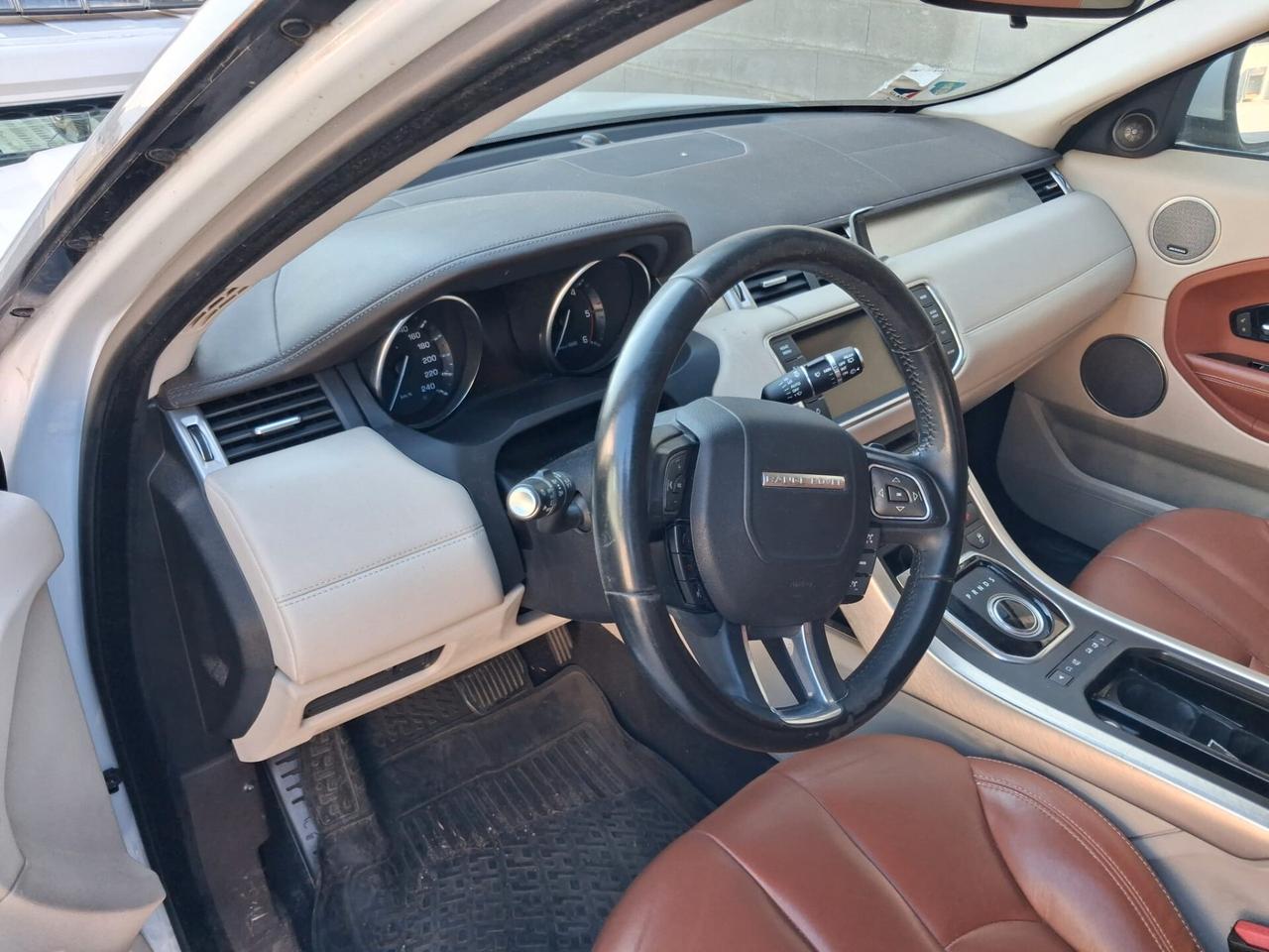 Land Rover Range Evoque 2.2 TD4 5p. Dynamic