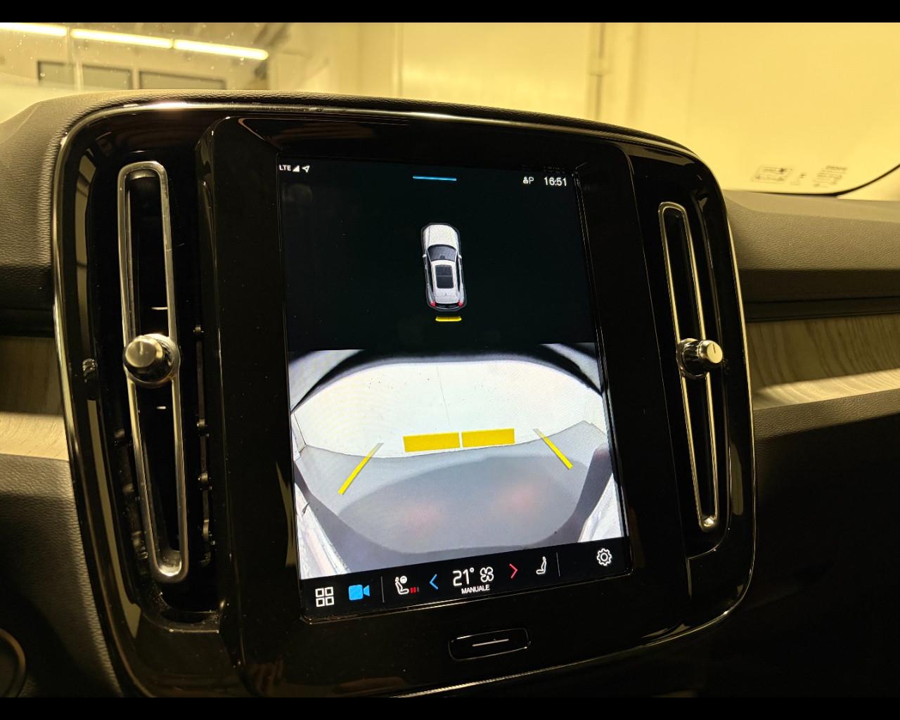 VOLVO XC40 CORE B3 AUTO