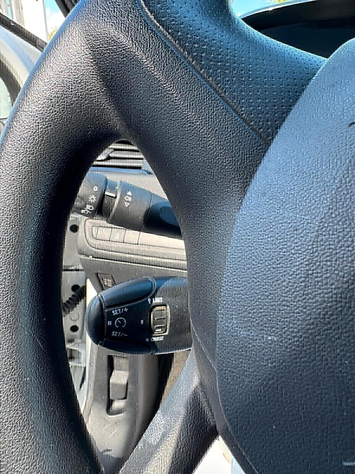 Peugeot 208 1.2 VTi 82 CV Active BONUS GPL