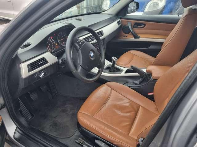 BMW 318 318d Touring 2.0 Attiva 143cv FL