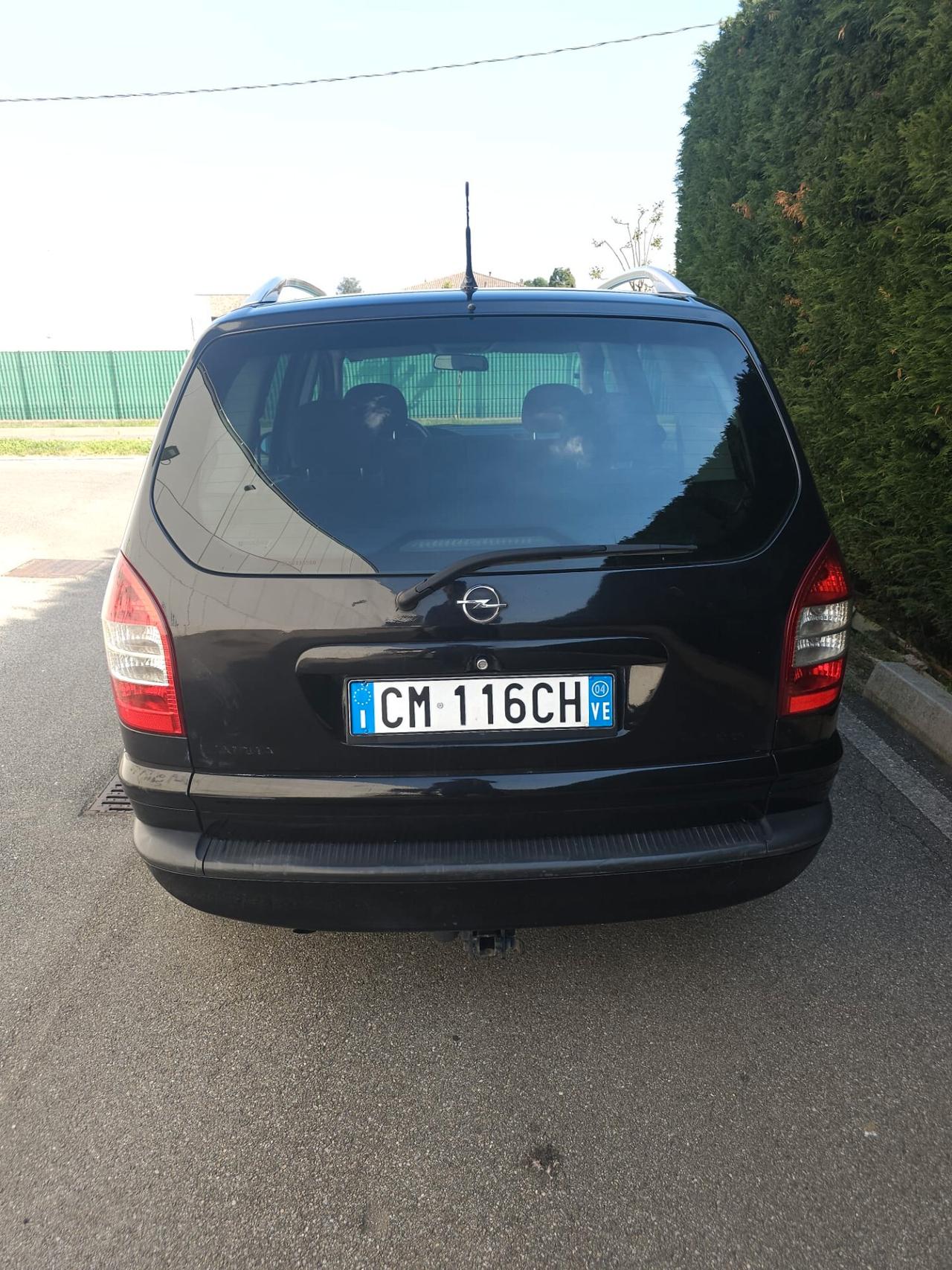 Opel Zafira 2.2 16V DTI cat Elegance