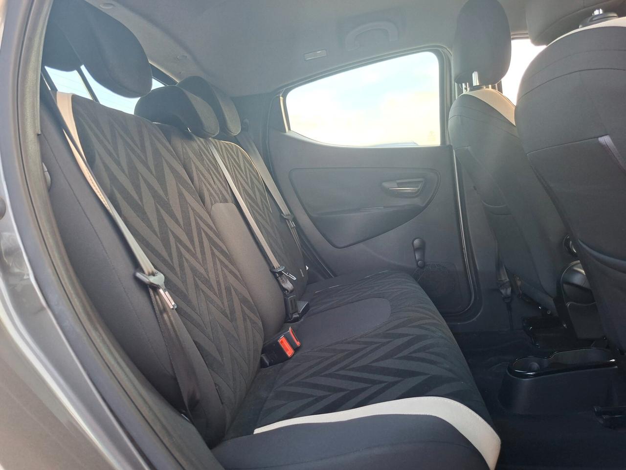 Ypsilon 1.3 MJT 95 CV 5p Cerchi*Clima
