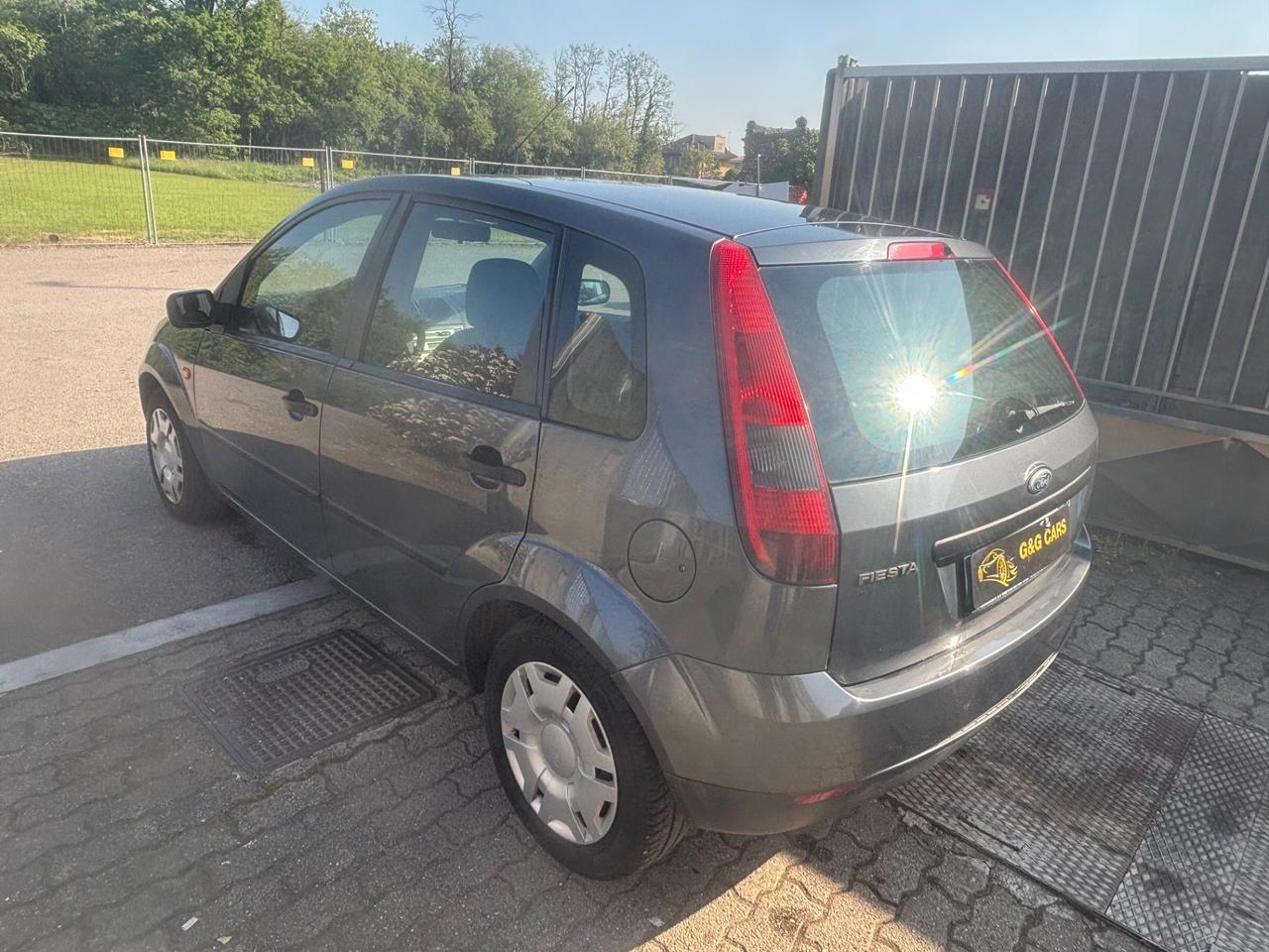 Ford Fiesta 1.2 16V 5p. Ghia