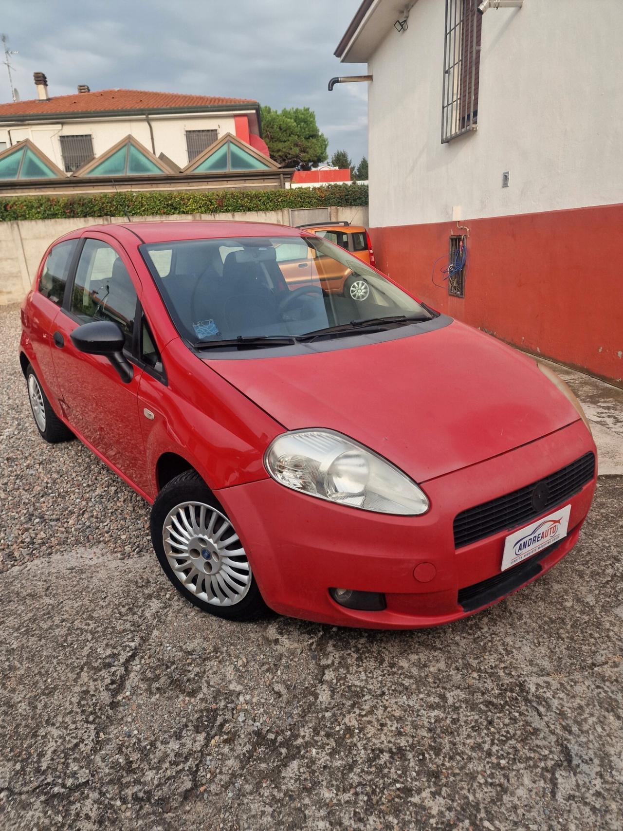 Fiat Grande Punto 1.2 3 porte distrb ok