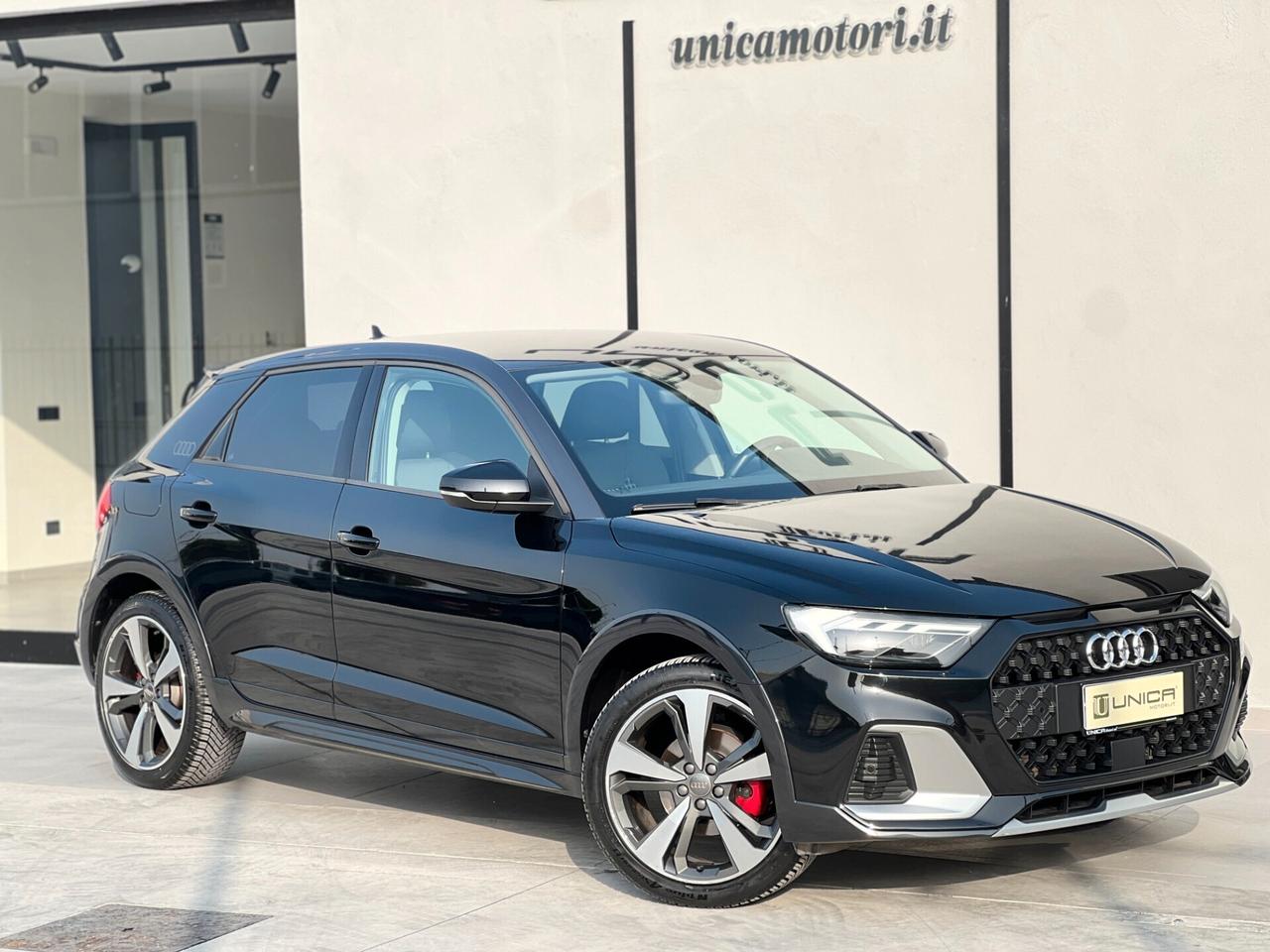 Audi A1 citycarver 30 1.0 116cv TFSI S tronic IVA ESPOSTA UNICO PROPRIETARIO