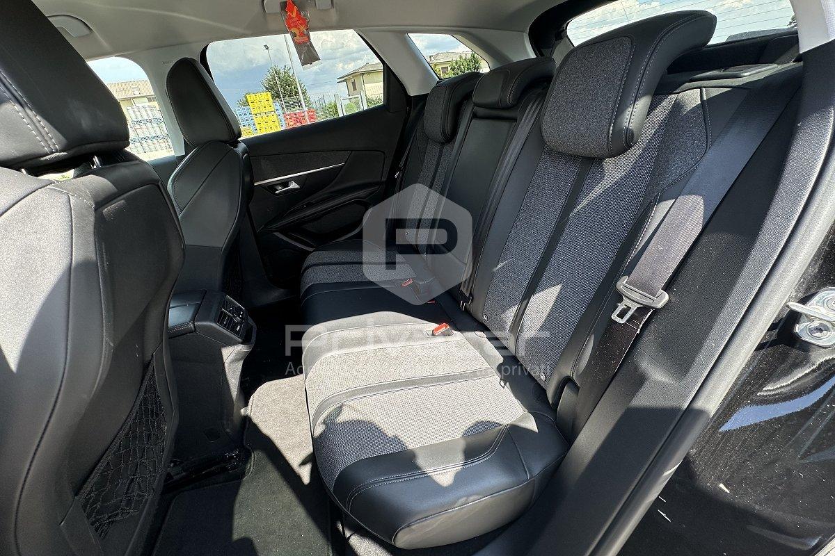 PEUGEOT 3008 BlueHDi 130 S&S EAT8 Allure