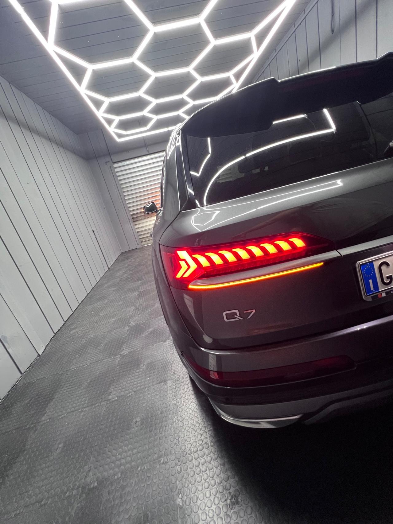 Audi Q7 SOLO NOLEGGIO ***ONLY RENT