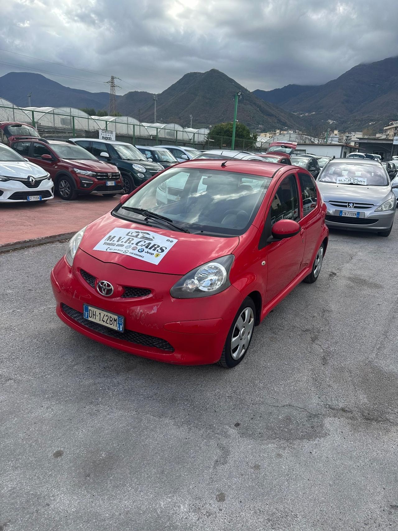 Toyota Aygo 1.0 12V VVT-i 5 porte Sol