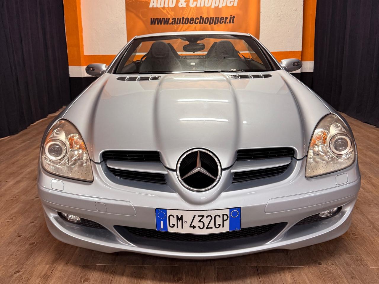 MERCEDES BENZ SLK 200 AMG ISCRITTA ASI IN CONDIZIONI DA VETRINA.