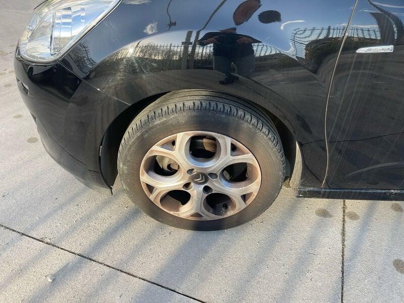 Citroën C3 1.2 puretech Exclusive 82cv E6