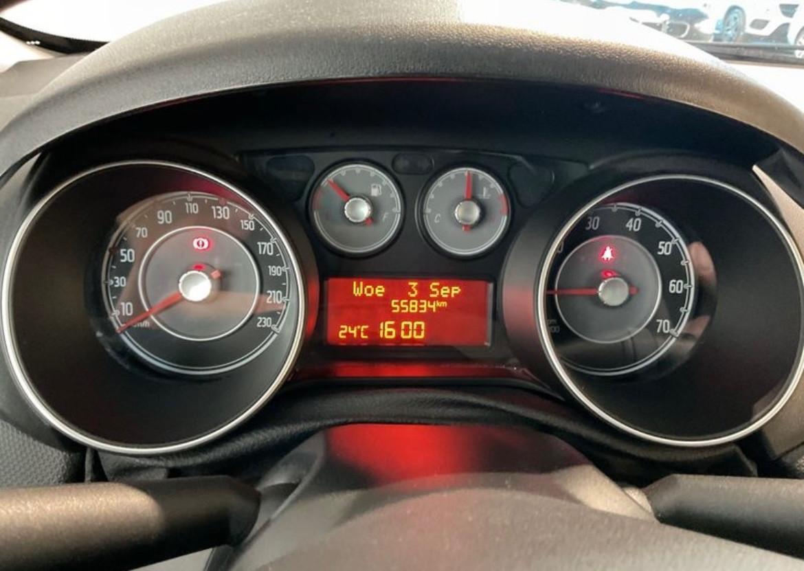 Fiat Punto 1.2 8V 5 porte Young-solo km 55834-