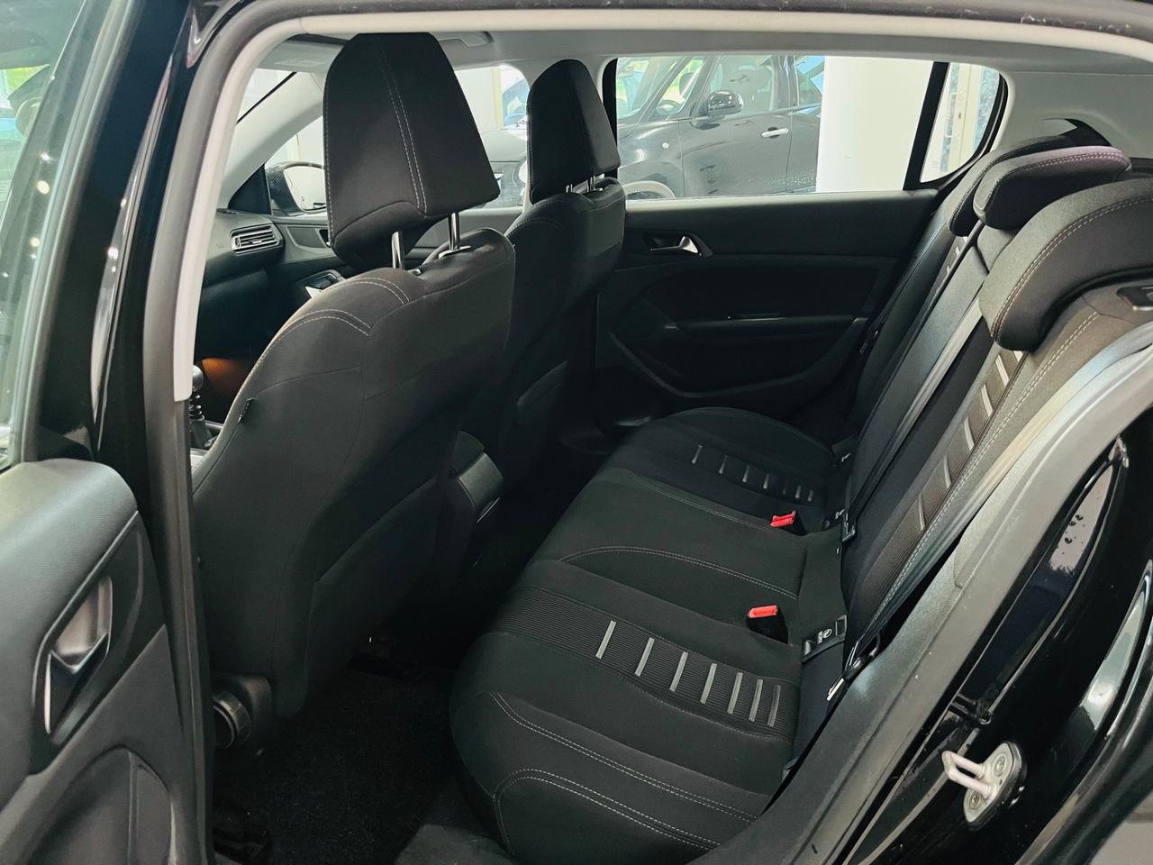 Peugeot 308 1.6 e-HDi 115 CV Allure anno 2014