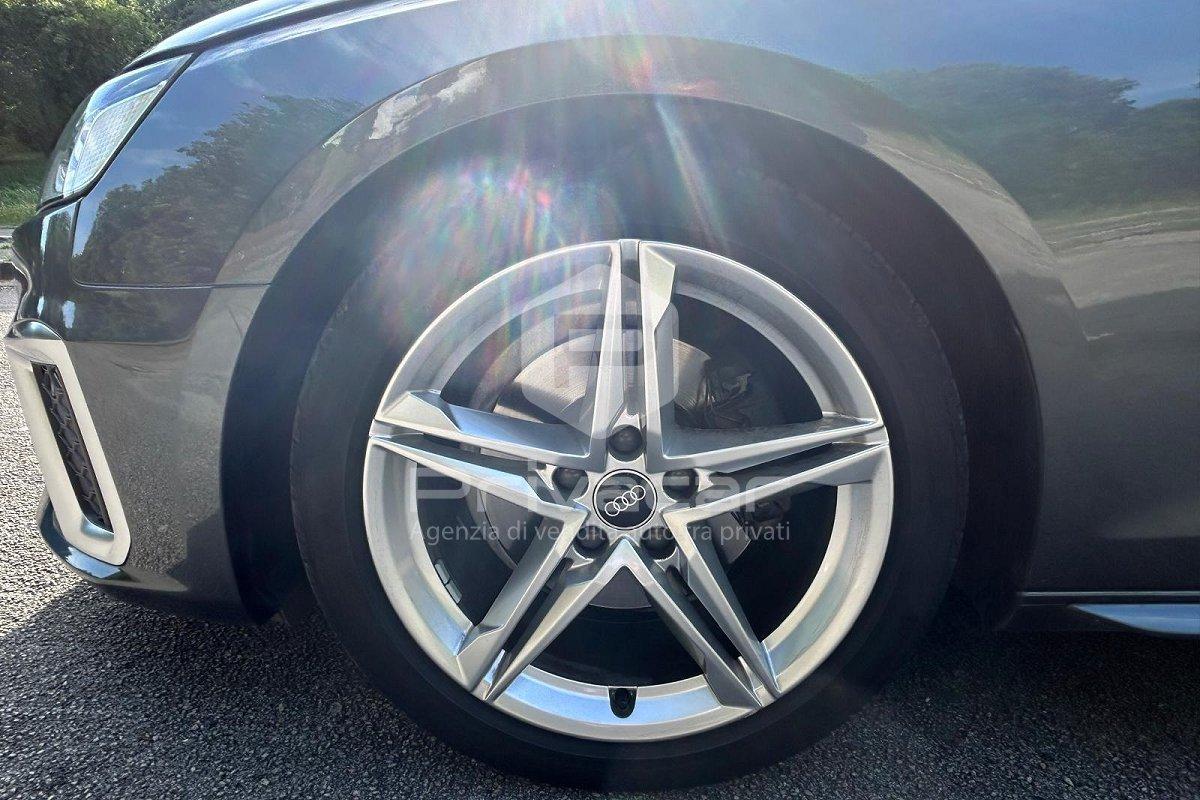 AUDI A4 35 TDI/163 CV S tronic S line edition