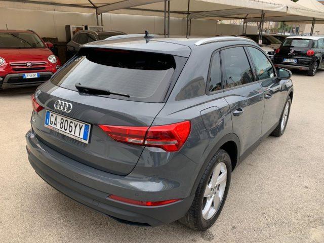 AUDI Q3 35 TDI quattro Business