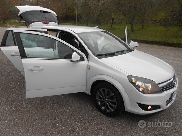 ASTRA S.W.1.7cdti(FERMA dal 2014)STRAFULL,110cv,6m