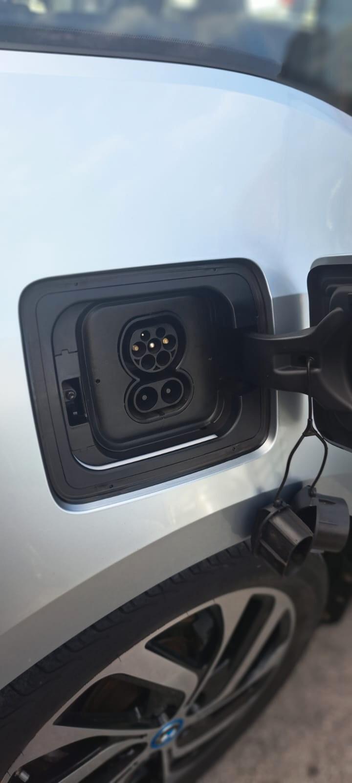 BMW i3 PLUG IN TRATTATIVA RISERVATA