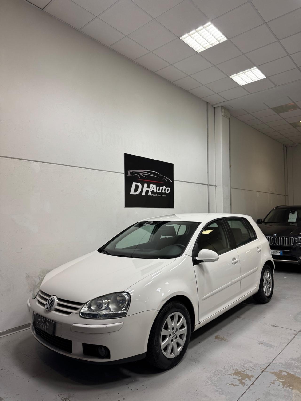 Volkswagen Golf 1.6 16V FSI 5p. Sportline
