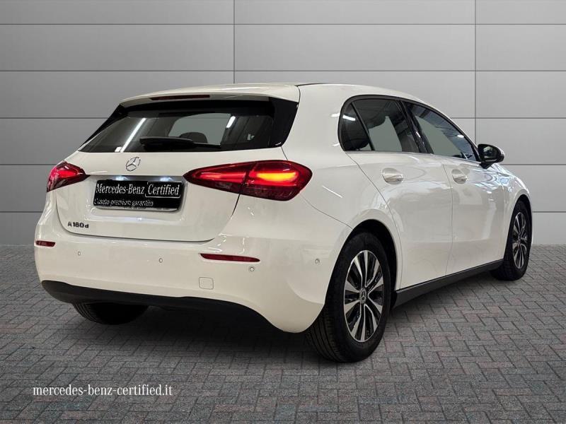 Mercedes Classe A 180 180 D Advanced 8G-DCT