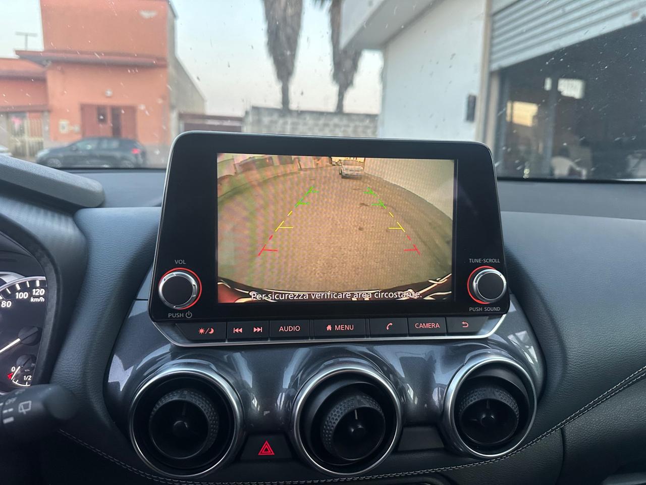Nissan Juke 1.0 dig-t N-Connecta 114cv