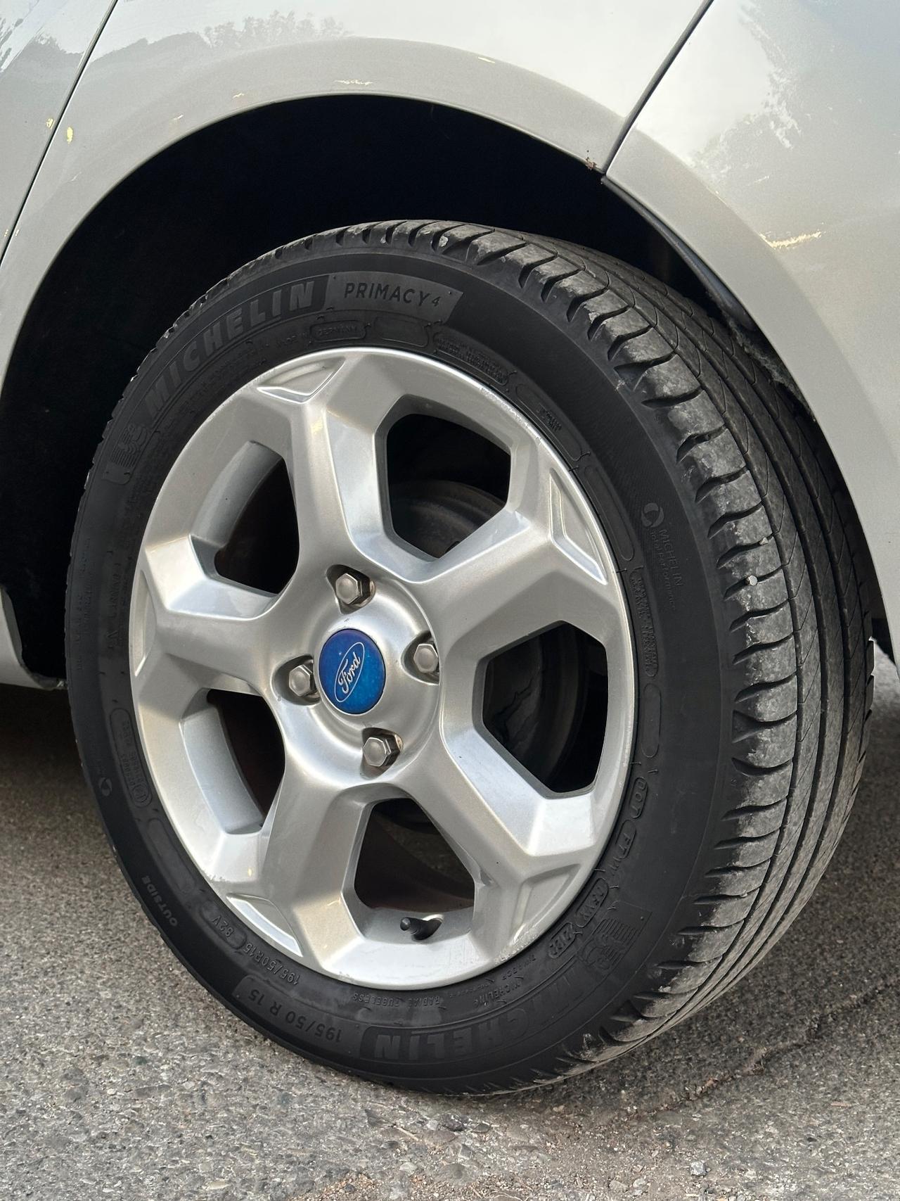Ford Fiesta 1.4 5 porte Bz.- GPL Titanium
