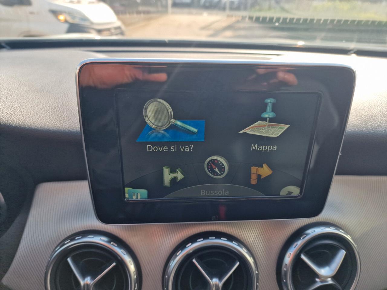 Mercedes-benz GLA 200 d Premium