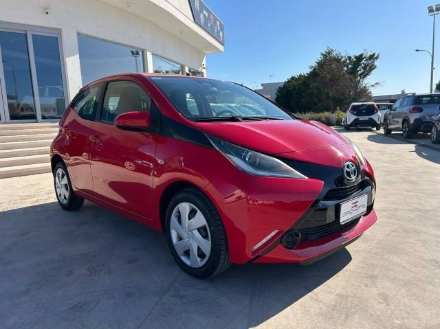 Toyota Aygo 1.0 x-business 5p