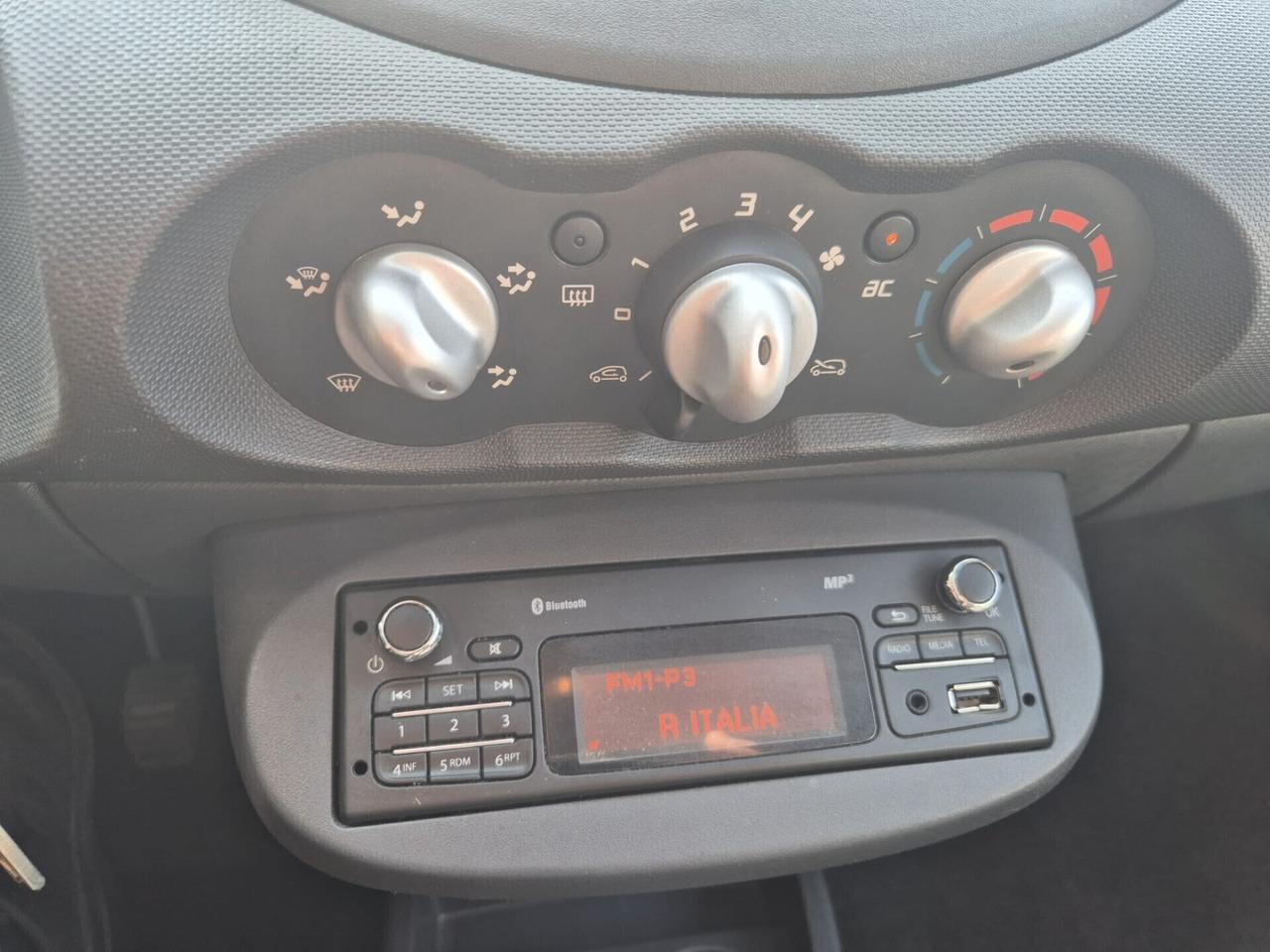 Renault Twingo 1.2 16V Live