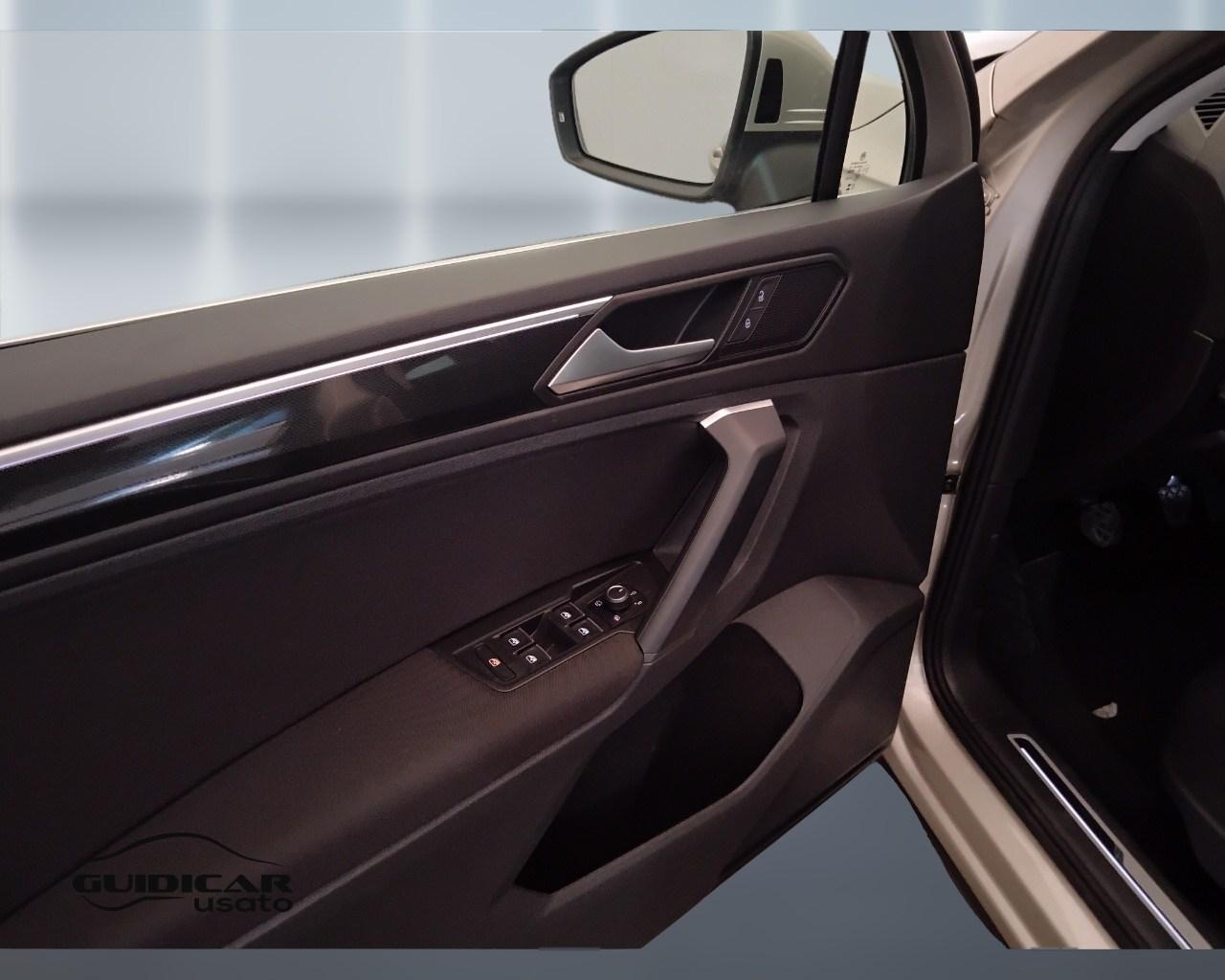 VOLKSWAGEN Tiguan II 2021 - Tiguan 1.5 tsi Life 130cv