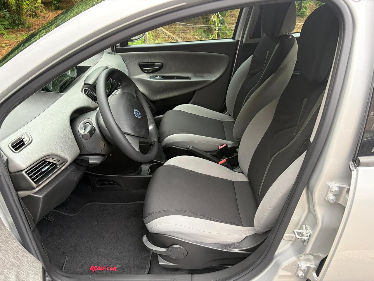 Lancia Ypsilon 1.3 MJT 95CV 5 porte S&S Gold