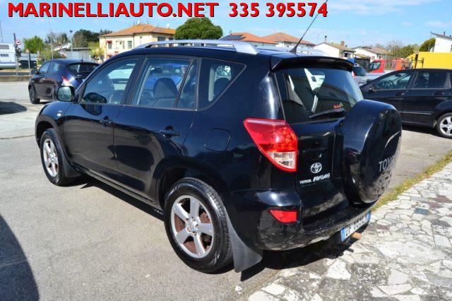 TOYOTA RAV 4 2.2 D-4D 136CV