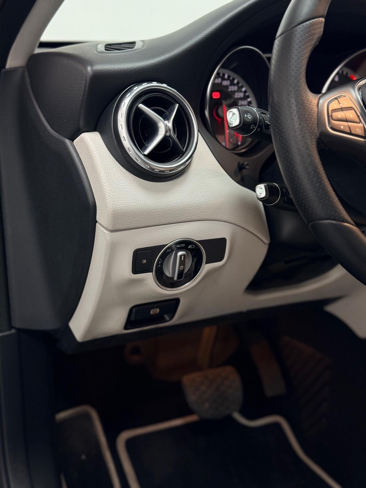 Mercedes-benz GLA 200 d Automatic 4Matic Premium 11/2016 Neopatentati Euro 6B