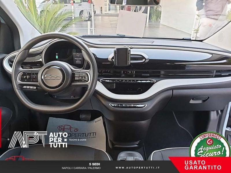 FIAT 500 Action Berlina