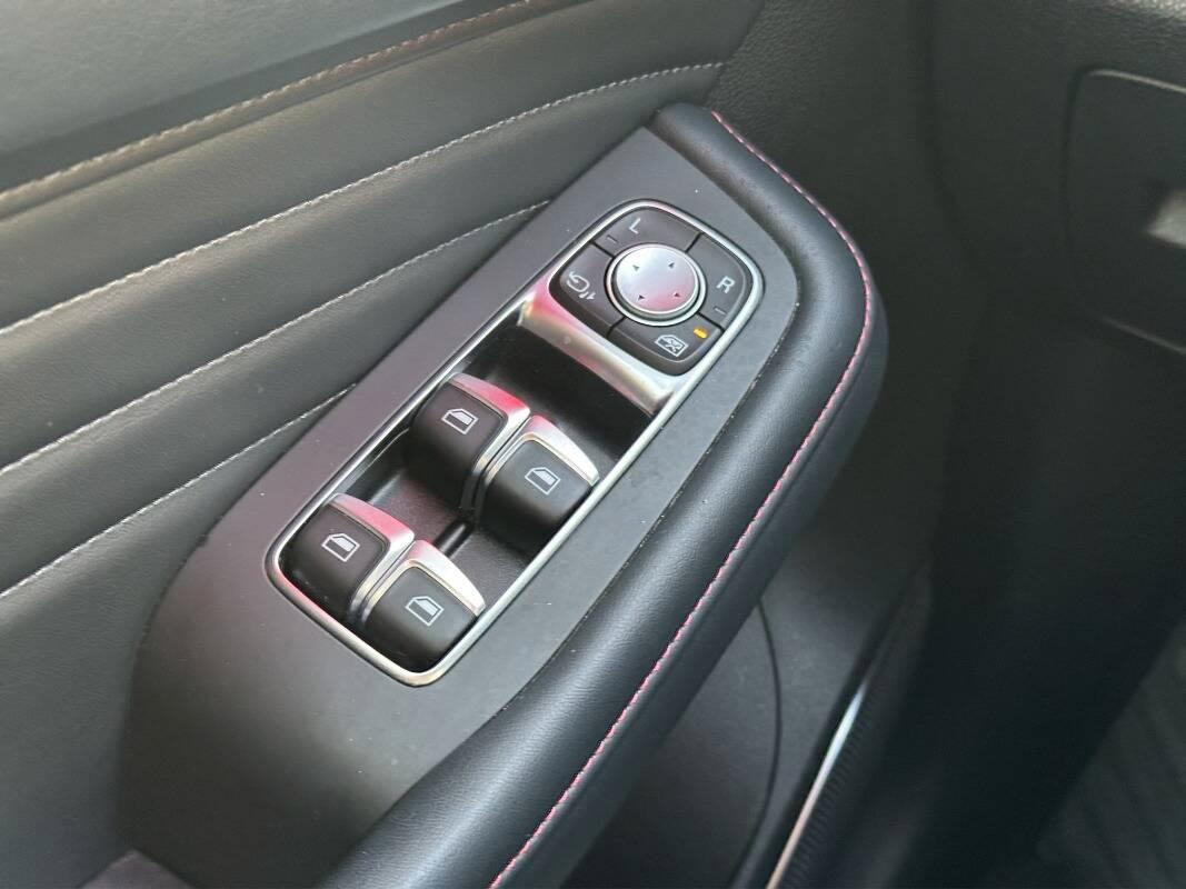 Mg HS 1.5 t Luxury AUTOMATICA e TETTO PANORAMICO