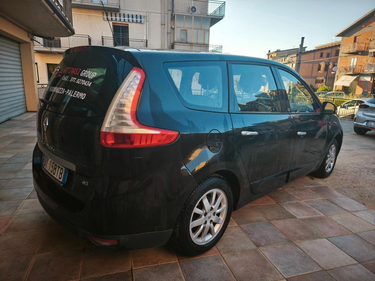 Renault Scenic Grand Scénic 7 Posti 1.9 dCi anche Noleggio