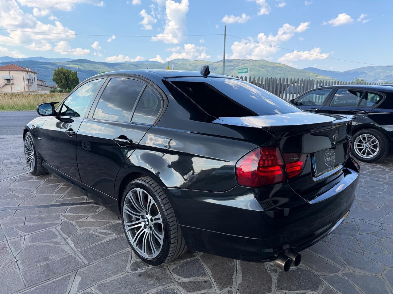 Bmw 318 318i cat 143 cv MSport total black