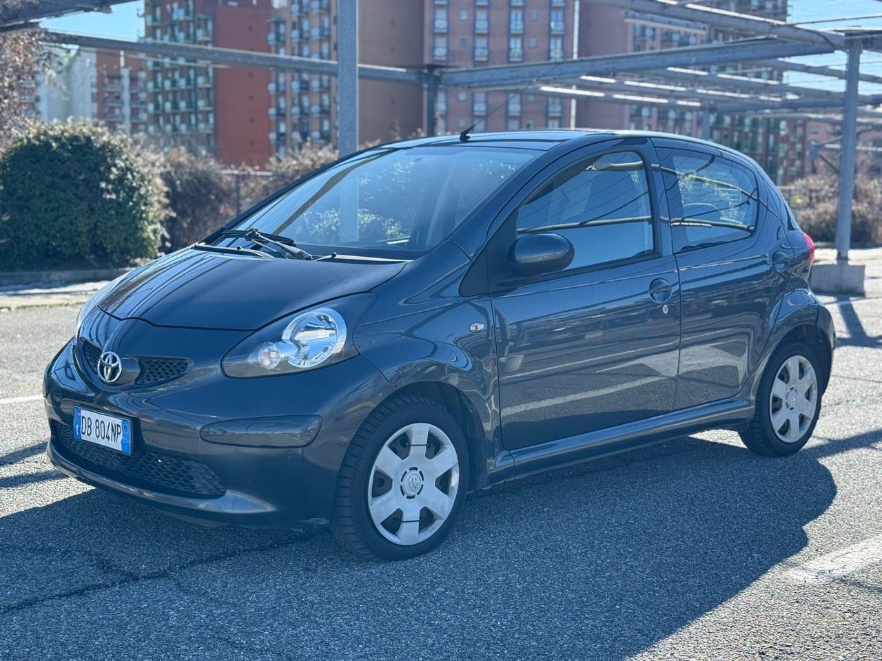 Toyota Aygo 1.0 12V VVT-i 5 porte