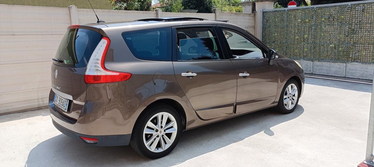 Renault Scenic Scénic 1.4 TCe Luxe 7 POSTI BENZINA 158 MILA KM!!!